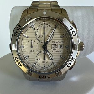 Aquaracer Automatic Chronograph Men’s watch.